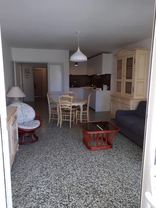 Residence Les Cyclades ル・ラヴァンドゥー エクステリア 写真